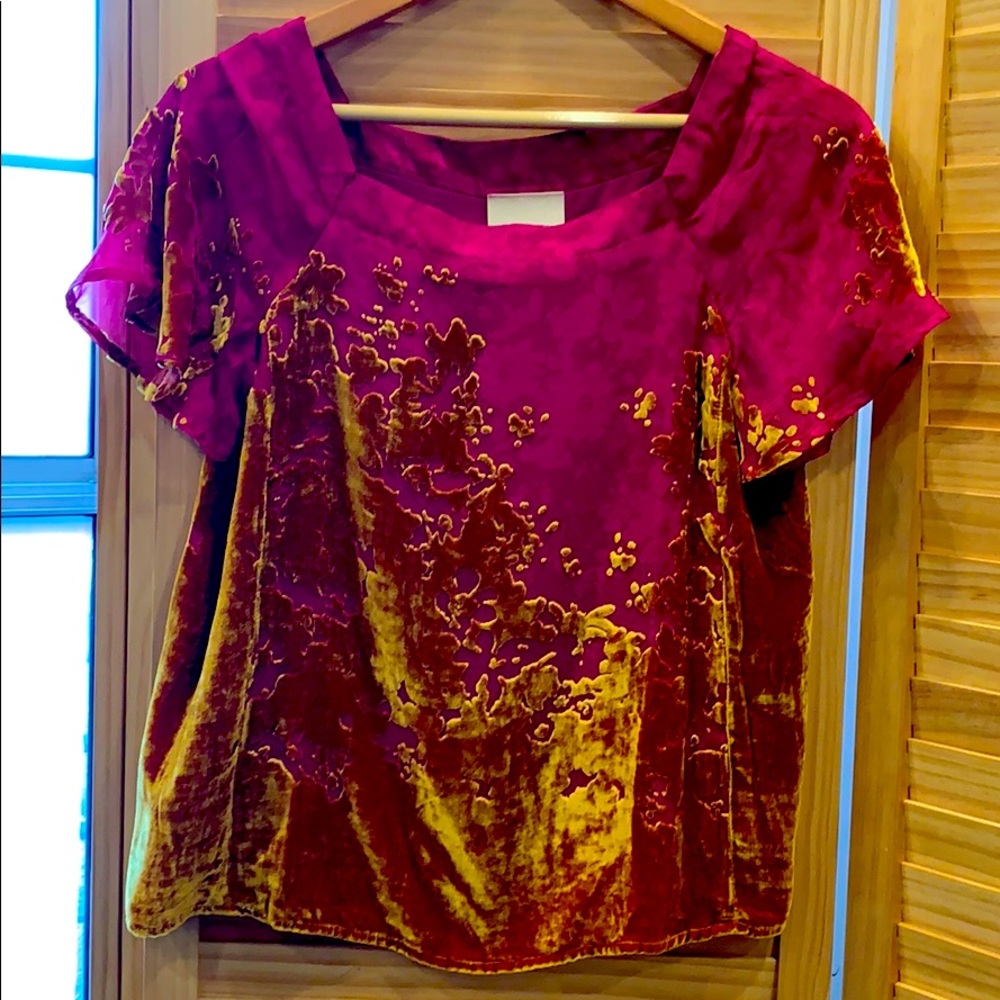Anthro: Maeve Ombre Shimmer Tee Gold/Fuschia XS